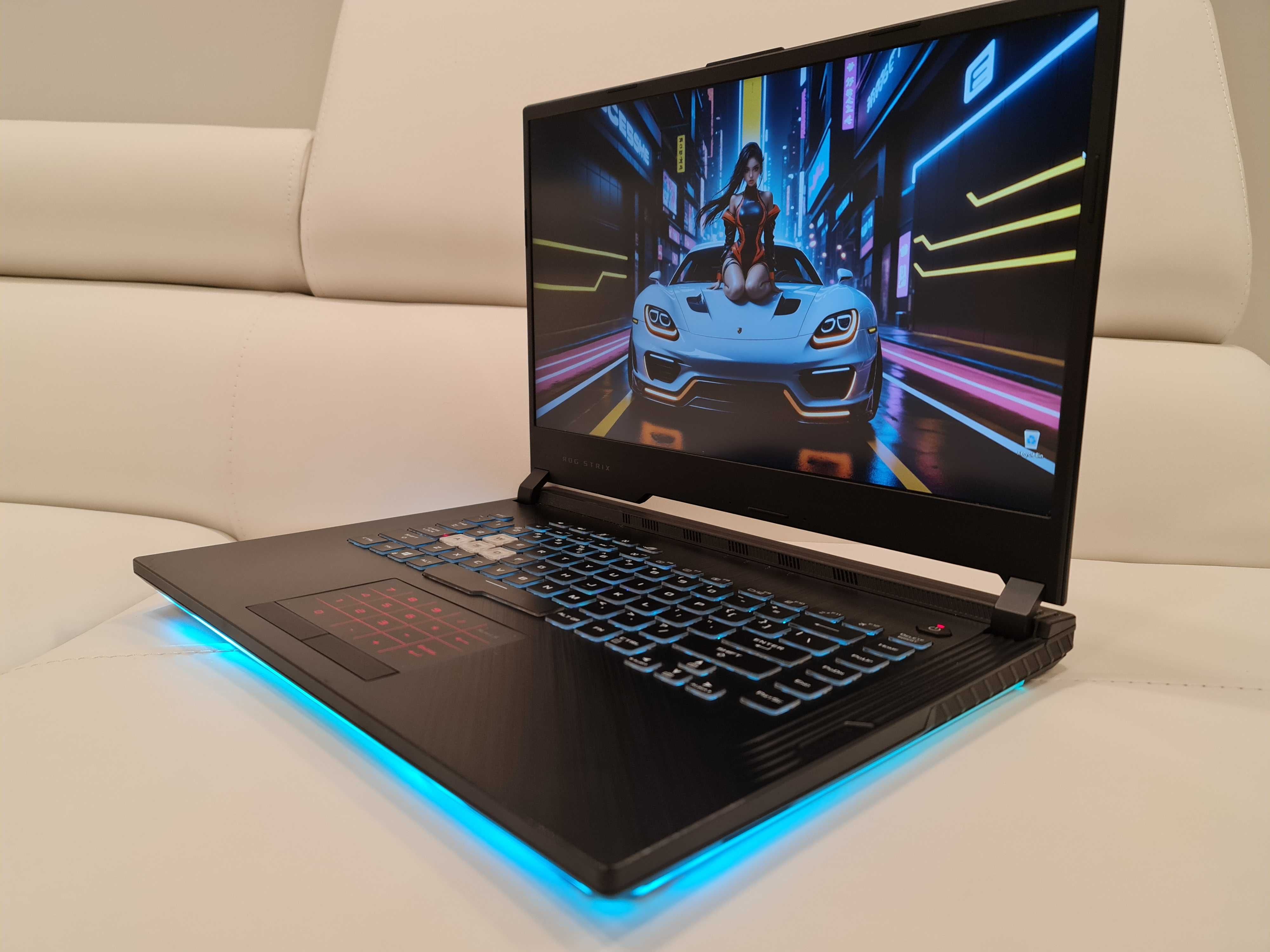 Laptop gaming nou Asus Rog Strix, intel core i7, ram 16 gb