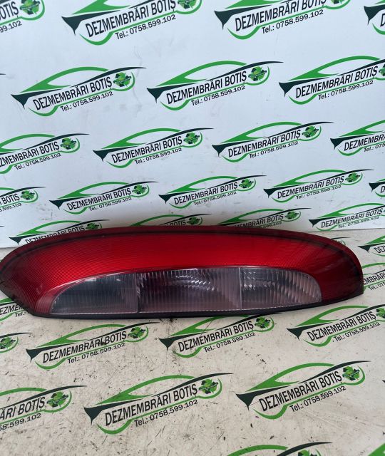 Lampa stop dreapta pe aripa Opel Corsa C