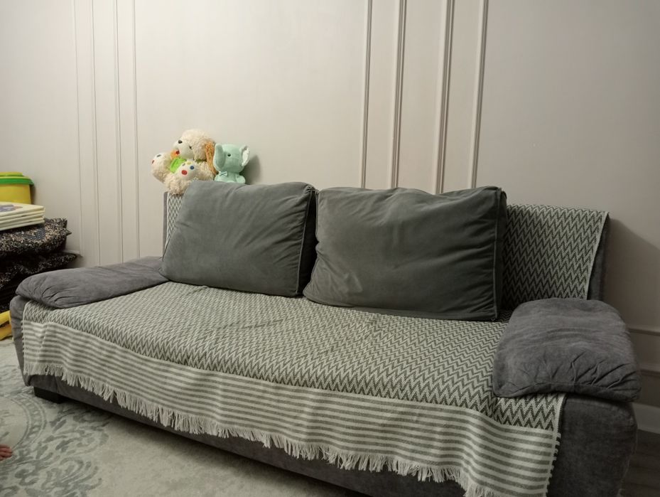 Мебель диван хорошем состаяне срочна срочна срочна