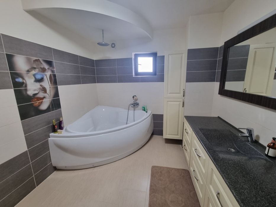 Casă judetul Tulcea 250mp