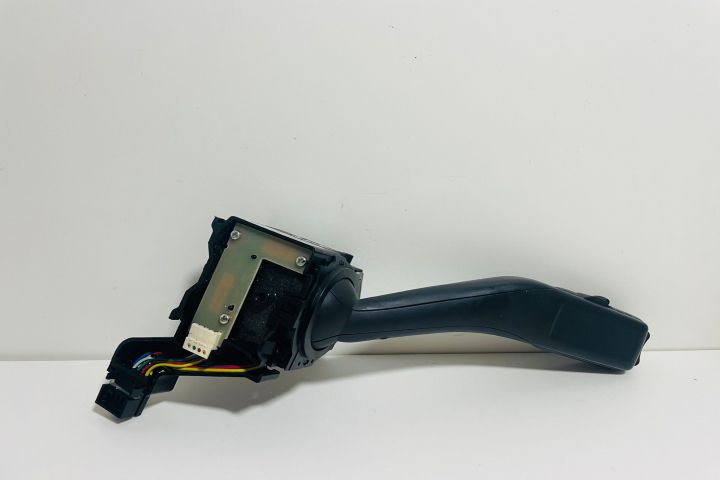 Bloc lumini Maneta Semnalizare 1K0953513 A / 1K0953513A Volkswagen VW