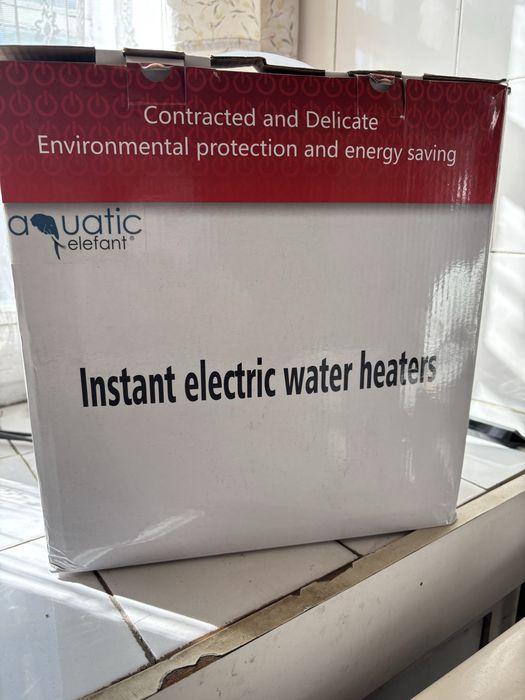 Set cosmetică canină: cadă + duș instant – 210 lei