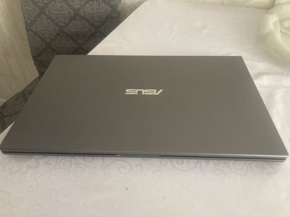 Asus x515ea core i3-1115g4,24gb ram 2022