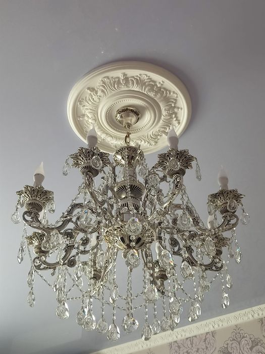 Люстра 8 рожковая