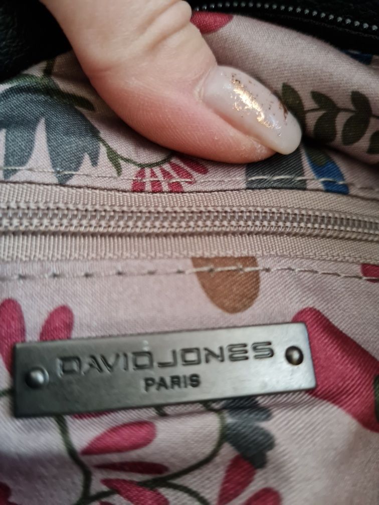 Чисто нова чанта David Joens