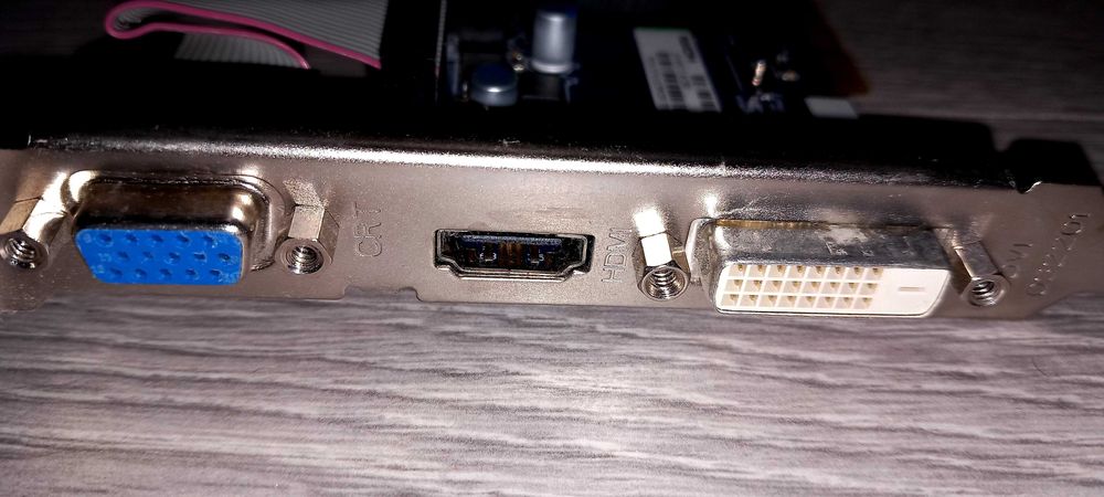 Placa video SAPPHIRE Radeon™ HD 5450, 2GB DDR3, 64-bit