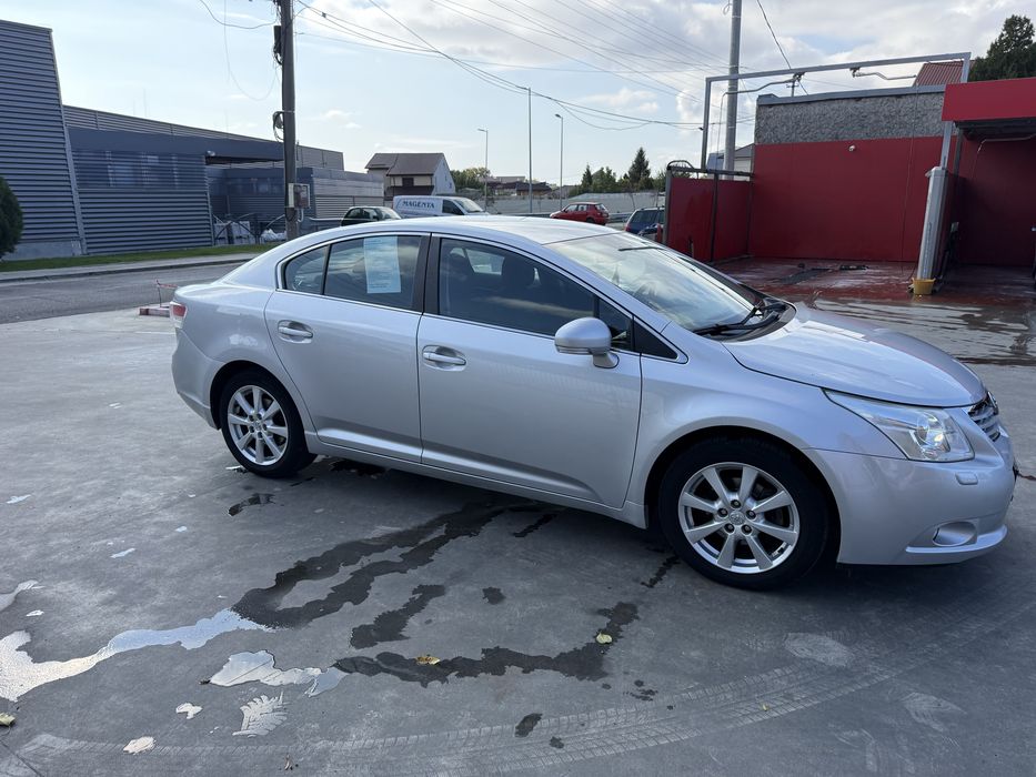 Toyota Avensis 1.8i cutie automata cvt Oferta !