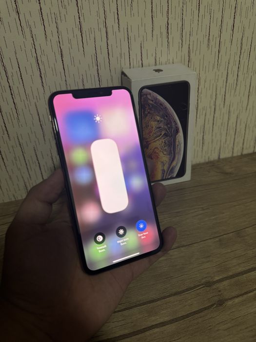 Iphone XS Max karobka ideal