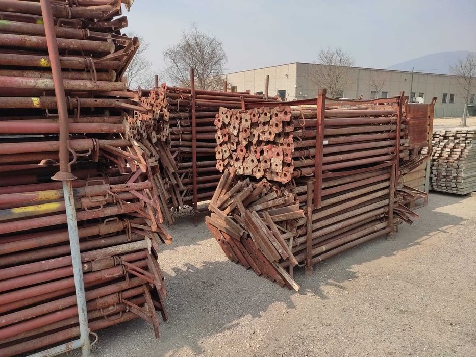 Popi metalici de vanzare