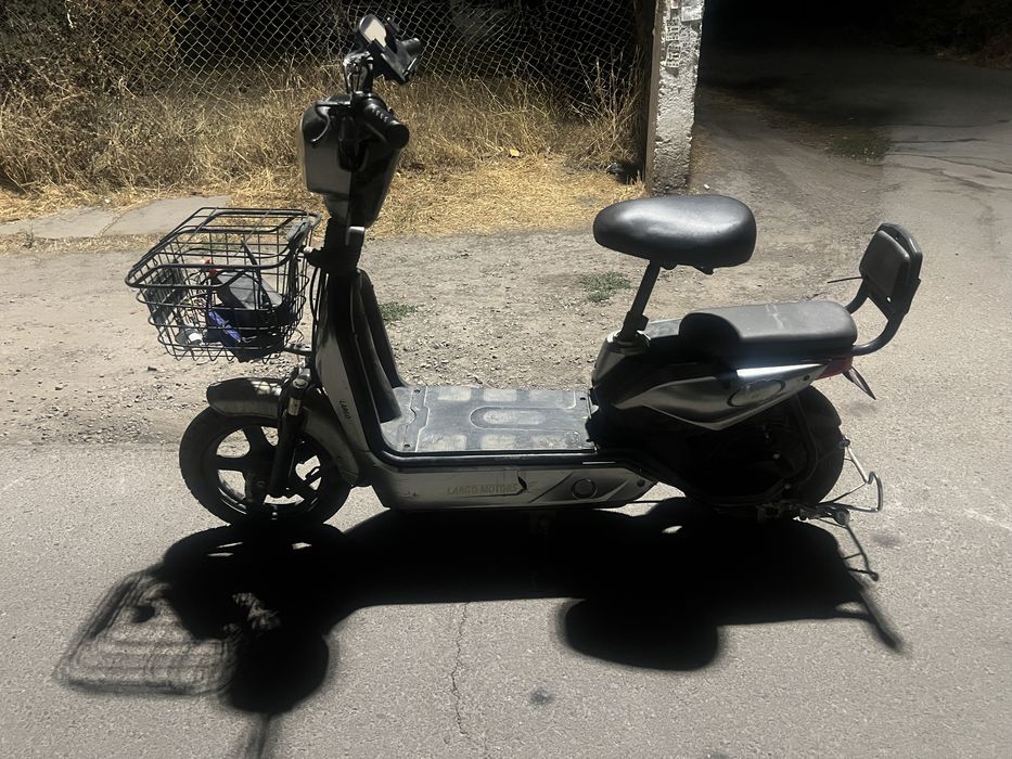 Sukuter largo motors