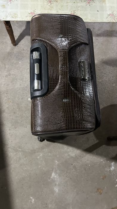 Чемодан в хорошем Состояние