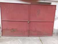 Poartă metal curte.