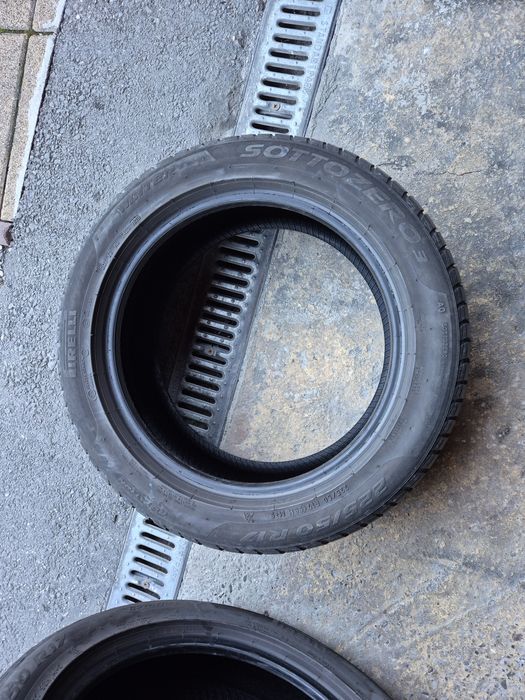 Vând cauciucuri 225/50/17 M+S set complet//Pirelli//