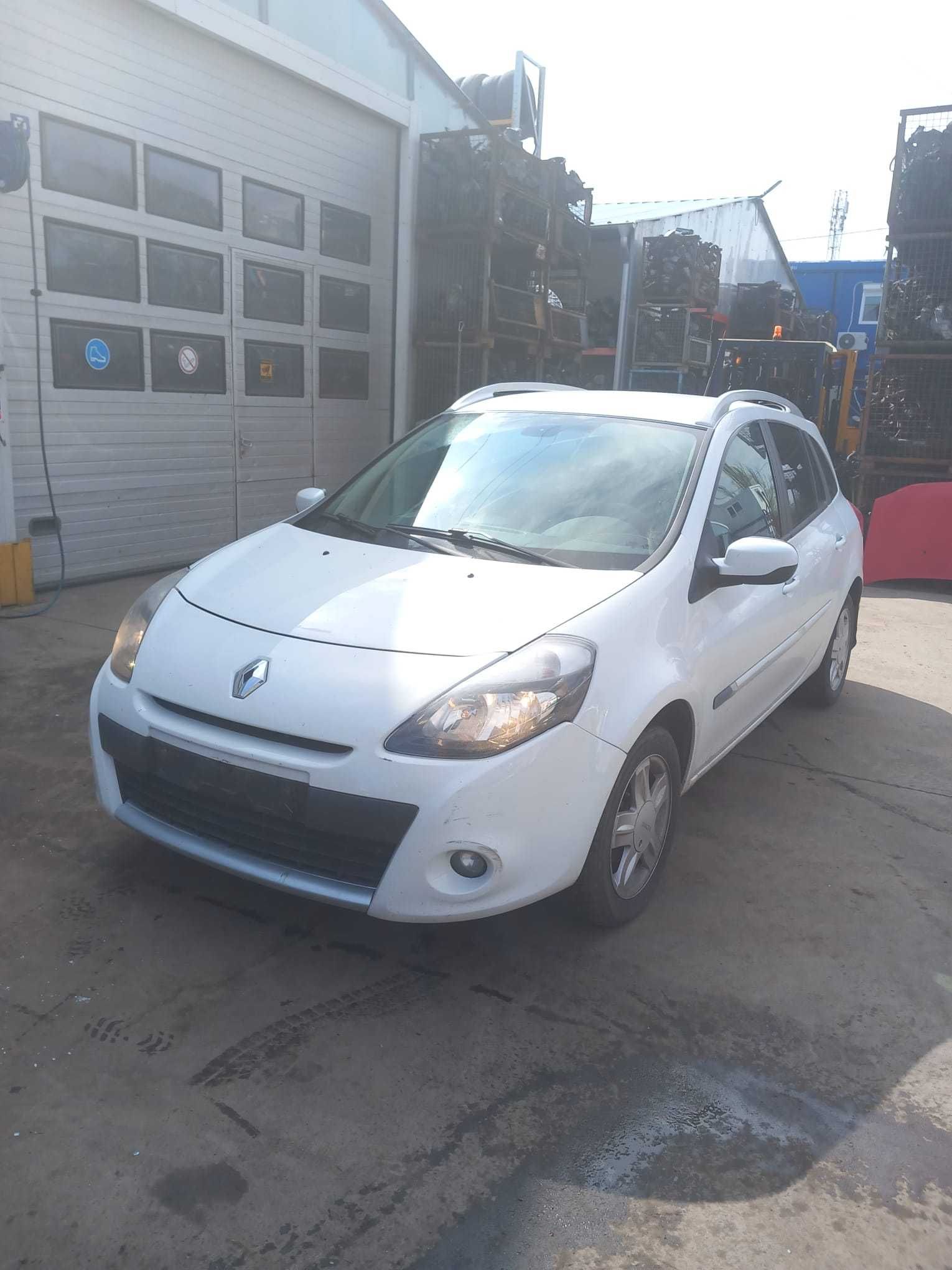 Renault clio 3  Break  an 2012 Dezmembrez/Dezmembram