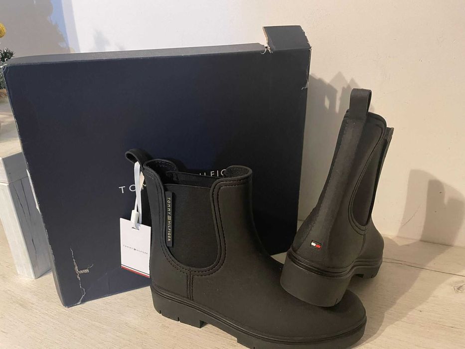 Tommy Hilfiger Olaya 4Y FW0-7471-BDS nr 38