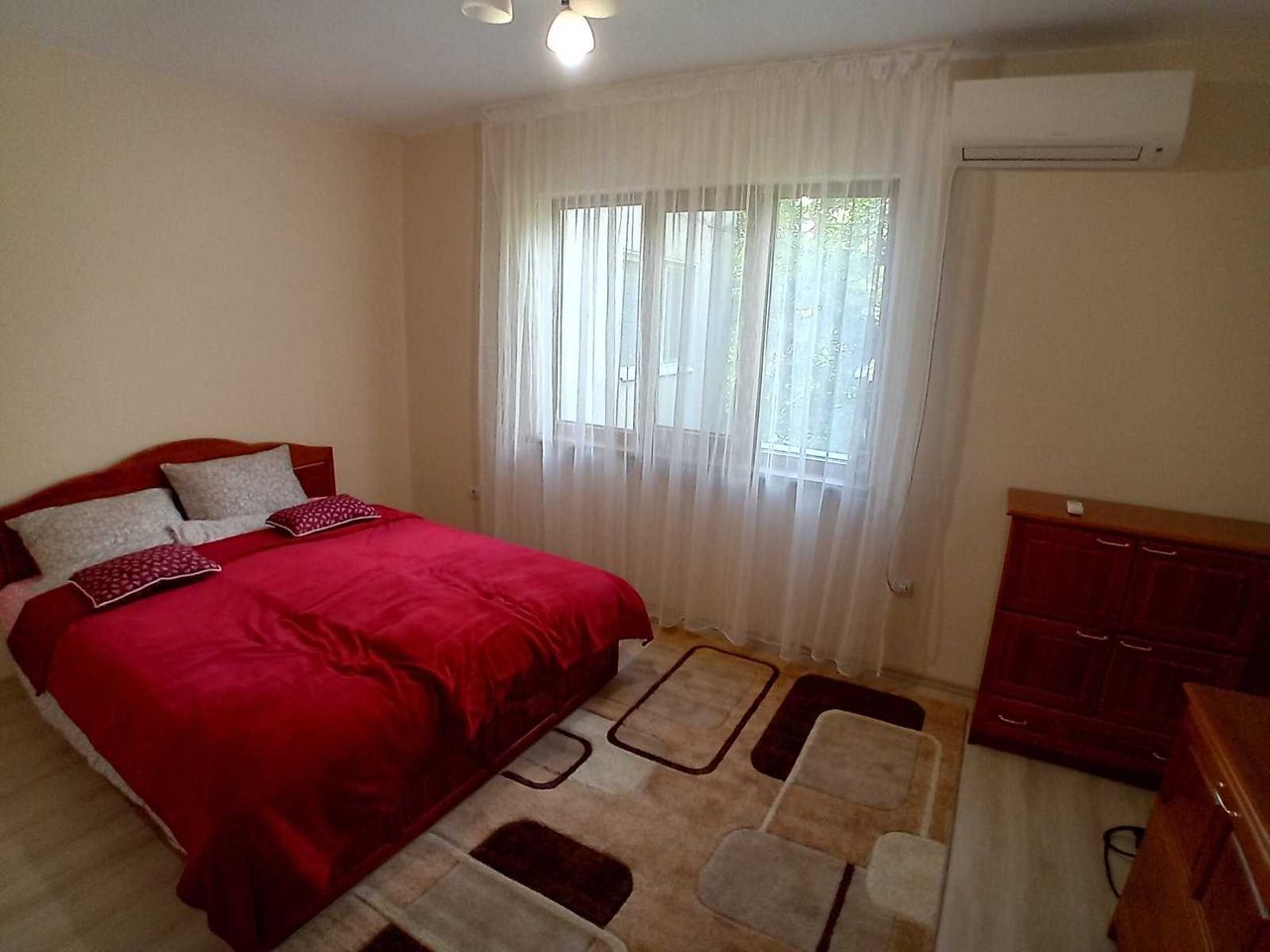 Дава се под наем Тристаен апартамент в Пловдив, Кършияка - 95 кв.м за 350 € - Снимка #5