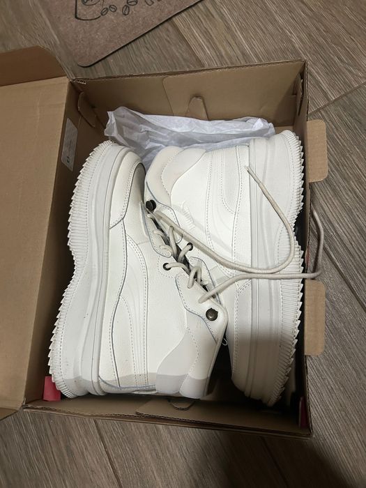 Дамски оргинални маратонки Пума