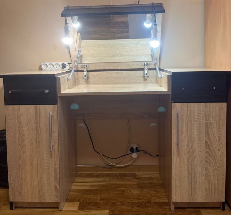 Vând mobilier diferite corpuri