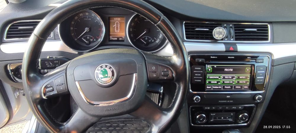 Vând Skoda Superb 2