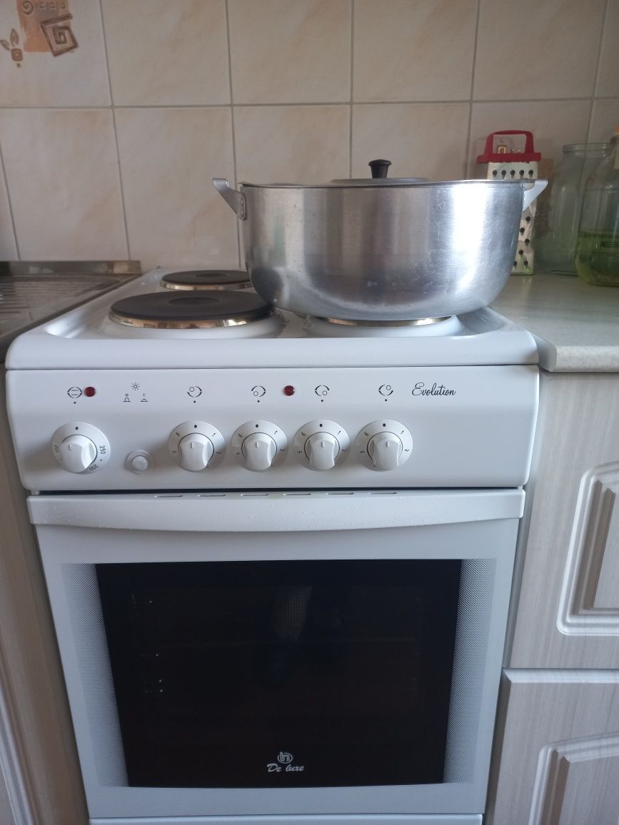 Кастрюля почти новая