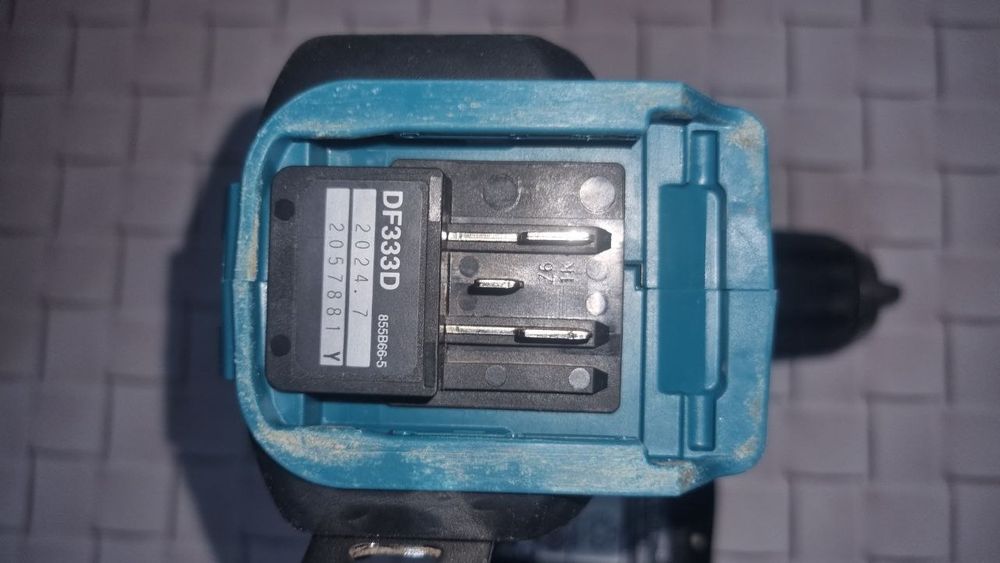 Продам Makita DF333D 12v