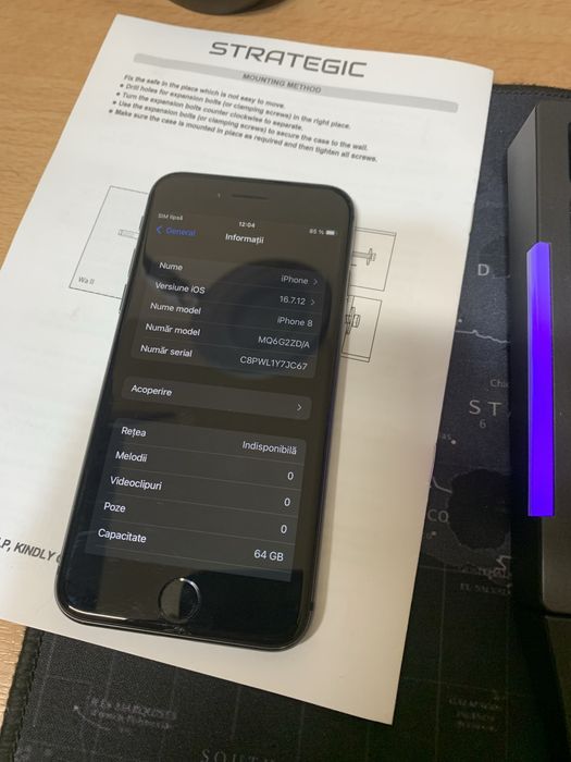 Iphone 8 64gb, baterie 87%, perfect functional