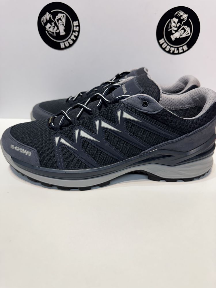 Туристически обувки LOWA GORE-TEX .Номер 44.5