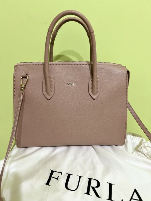 Оригинални чанта Furla Pin