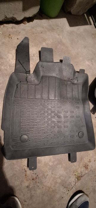 Covorase cauciuc dacia logan3