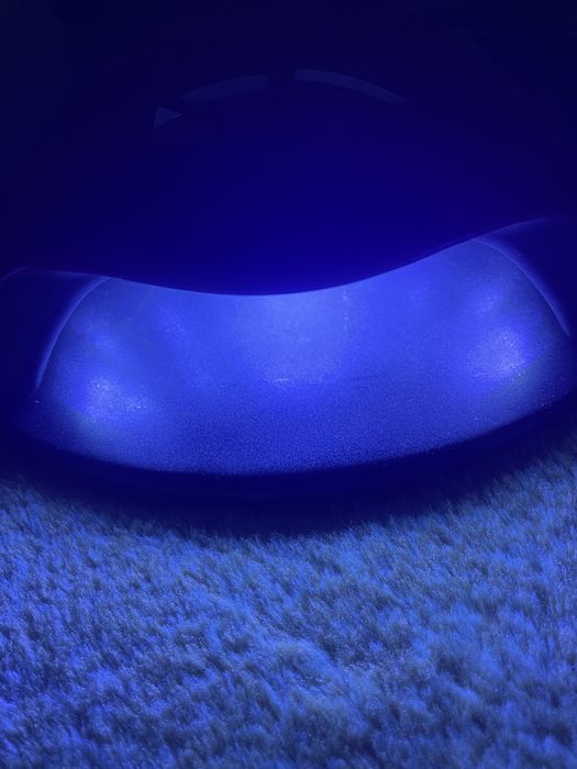 UV гел лампа за маникюр