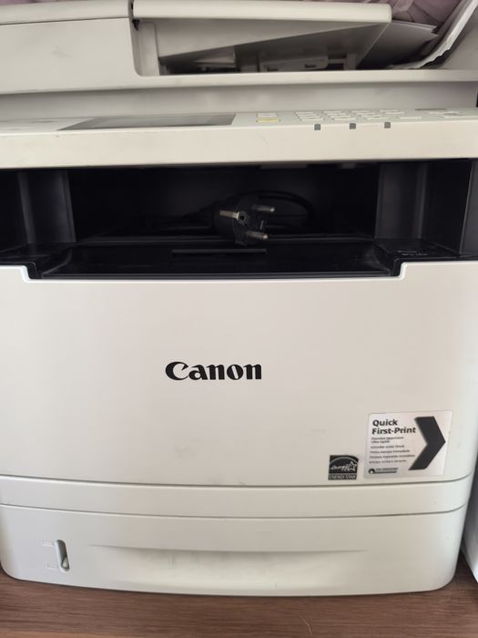 Продается принтер 3 в 1 Canon