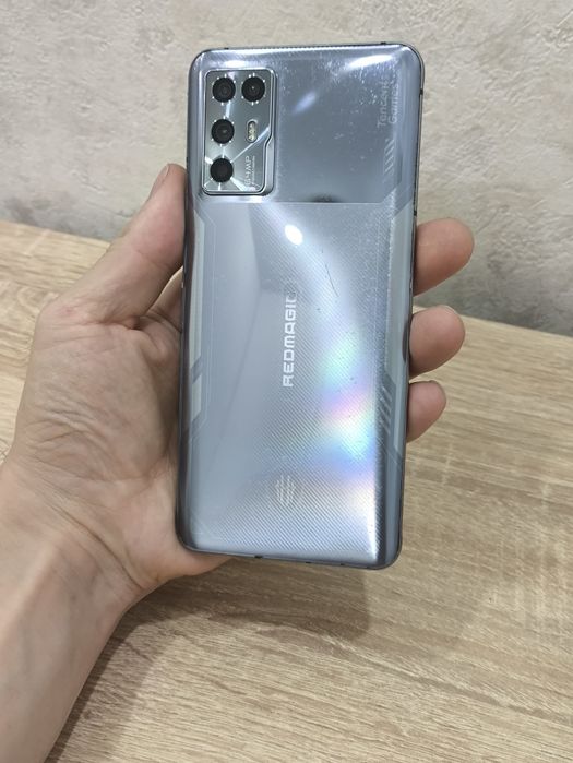 Продам Redmagic 6r  в хорошем состоянии