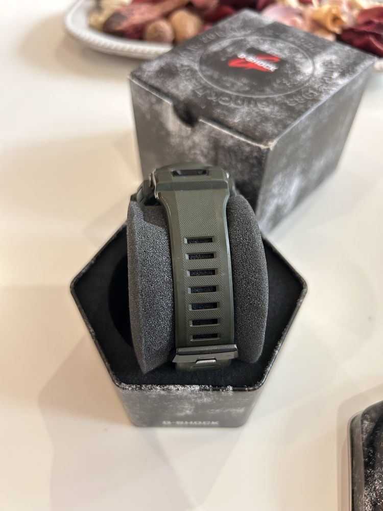 Casio G-SHOCK G-Squad Bluetooth GBA-900UU-3a