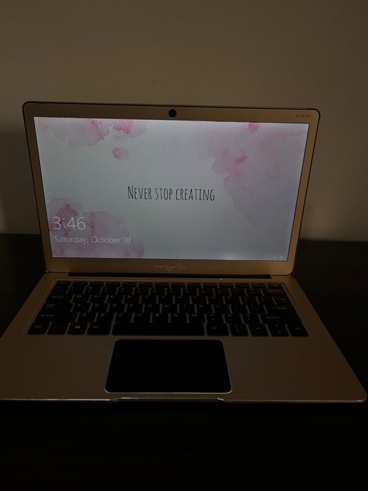 Laptop Myria my 3850