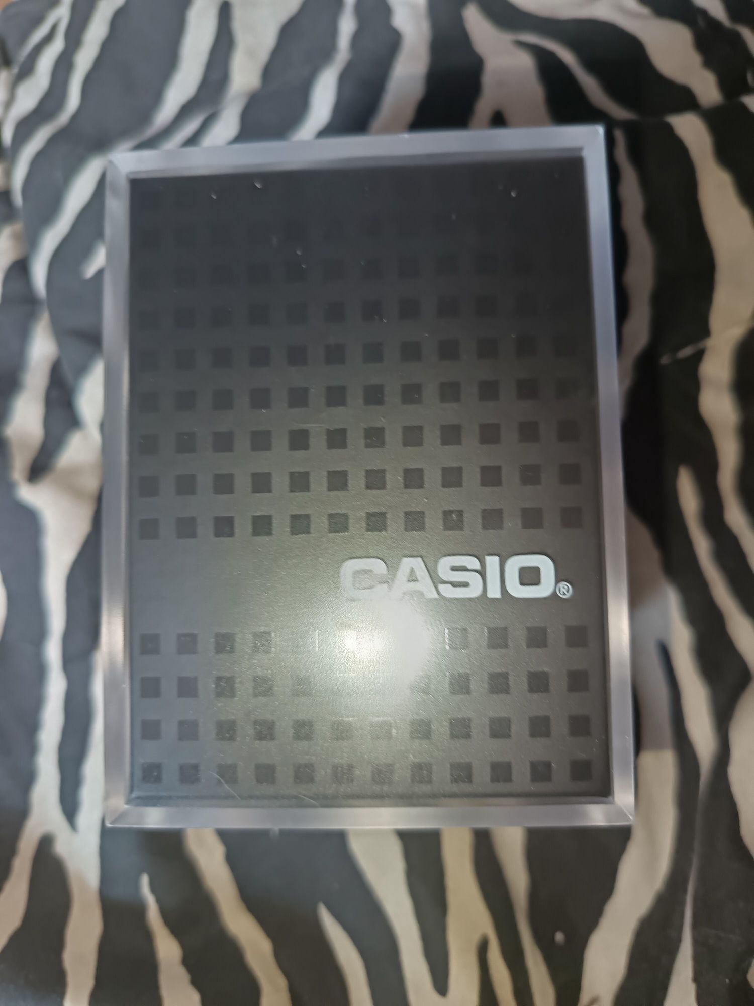 Часовник CASIO Чисто нов