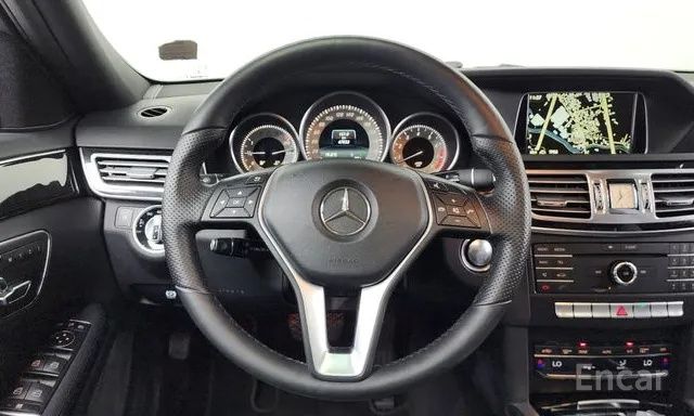 Mercedes-benz W212 E300 4MATIC Avantgarde Koreadan zakazga obkeberamiz