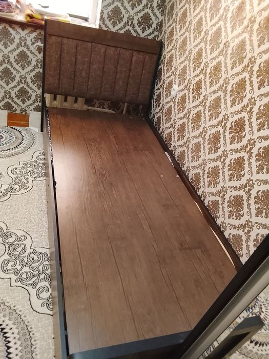 Yotoqxona uchun mebl shkaf