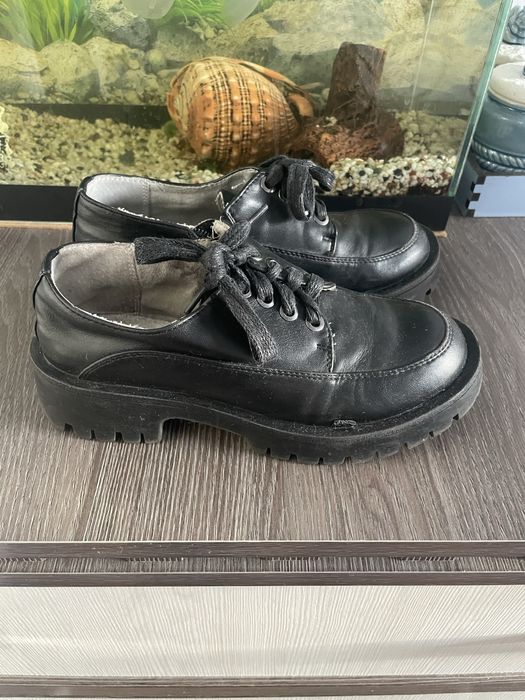 Ботинки для девочки. Можно в школу