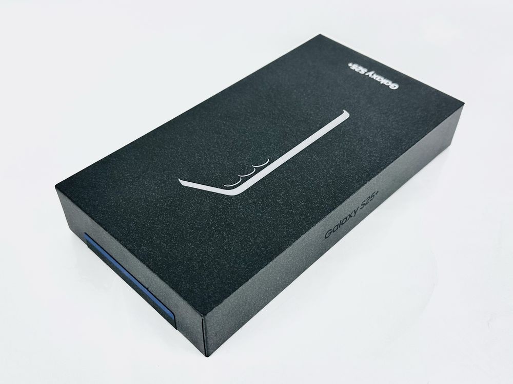 НОВ! Samsung Galaxy S25 Plus 5G 256GB 12RAM Silver 2г. Гаранция!