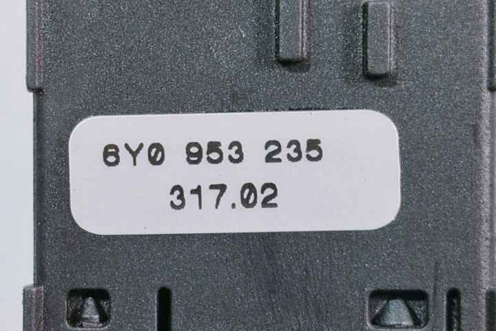 Buton Avarie  6Y0953235 Skoda Fabia 6Y