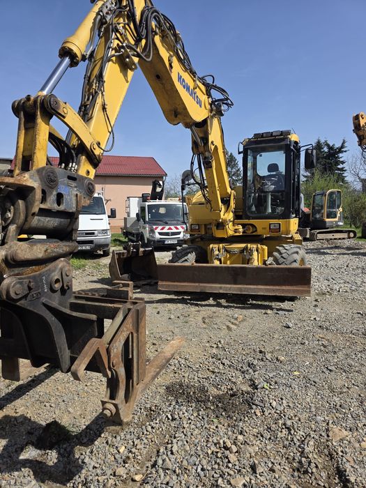 Excavator Komatsu 13.5 tone