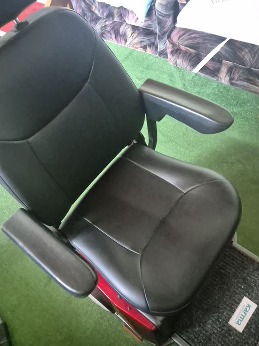 Scuter electric medical KARMA pentru varstnici sau persoane cu dizabil