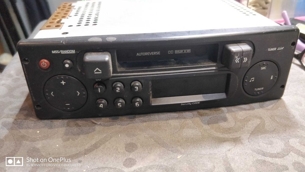 Radio Gloria banda vest 88-108 / Radio Casetofon Levis