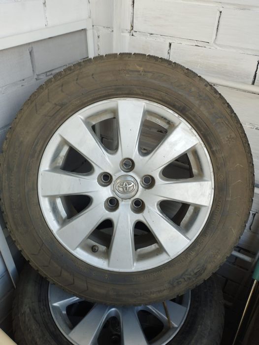 Продам зимние шины