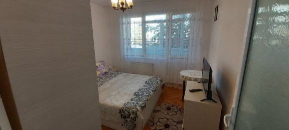 Inchiriez apartament 2 camere in zona Plantelor,Braila