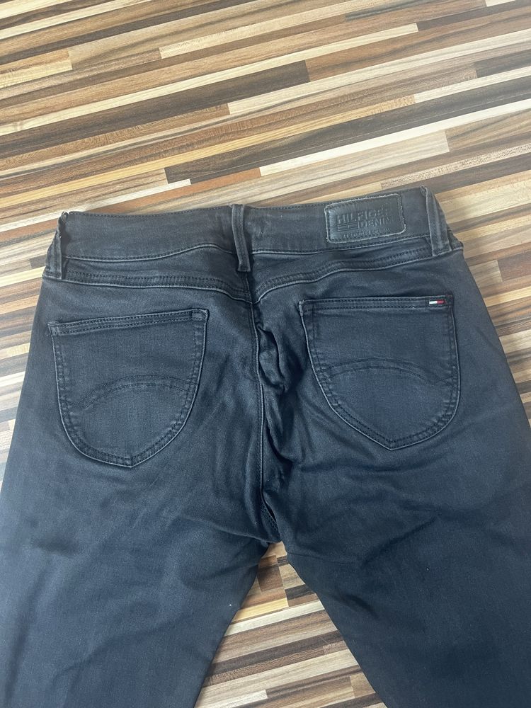 Дънки Tommy Hilfiger