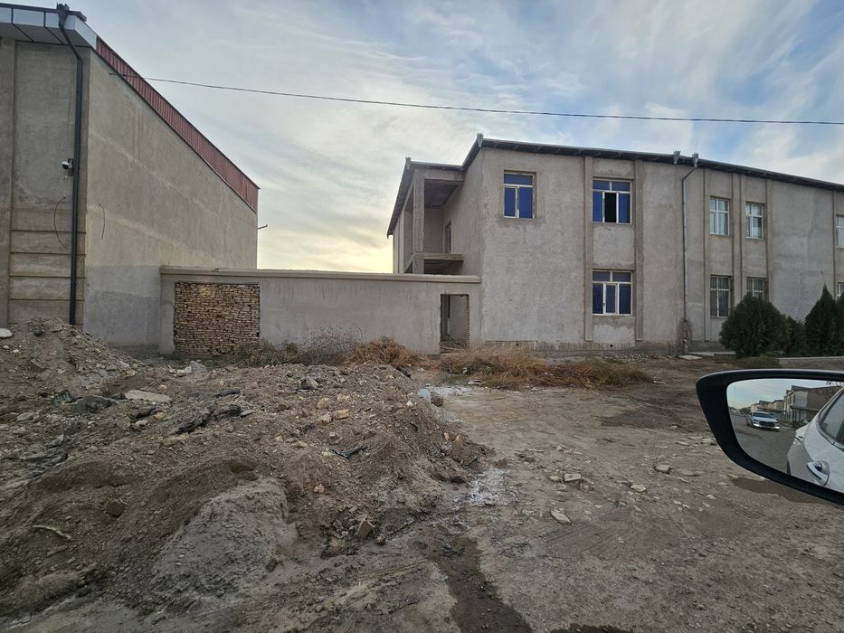 Каропка жой сотилади 380квадрат