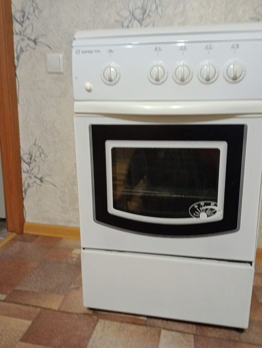 газ плита Продам