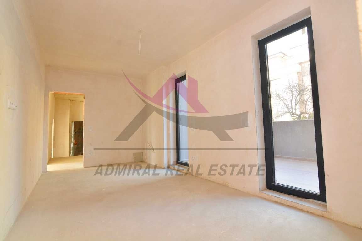 Продава се Четиристаен апартамент в Варна, Бриз - 224 кв.м за 1563 €/кв.м - Снимка #4