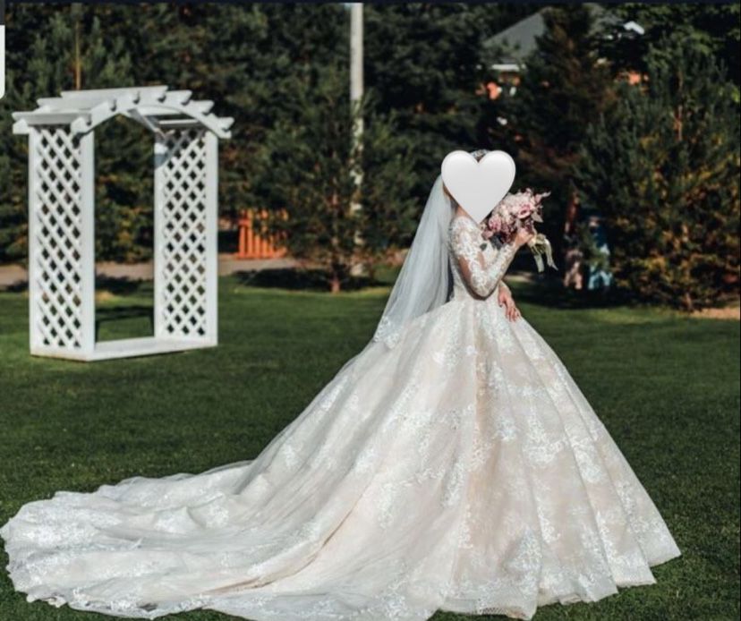 Продам срочно свадебное платье